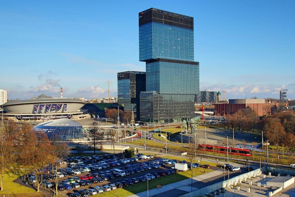 Apartament Korfantego Citycentre Z Widokiem Na Spodek カトヴィツェ エクステリア 写真