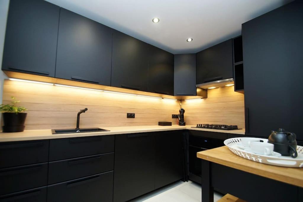Apartament Korfantego Citycentre Z Widokiem Na Spodek カトヴィツェ エクステリア 写真